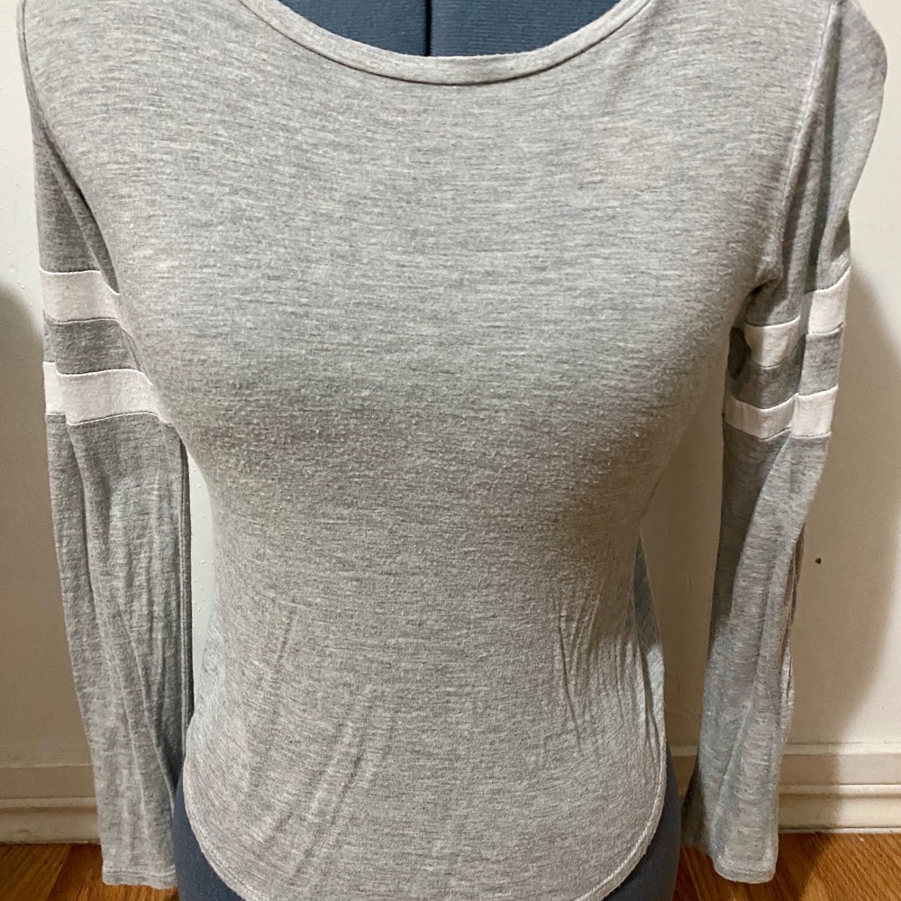 Grey long sleeve shirt